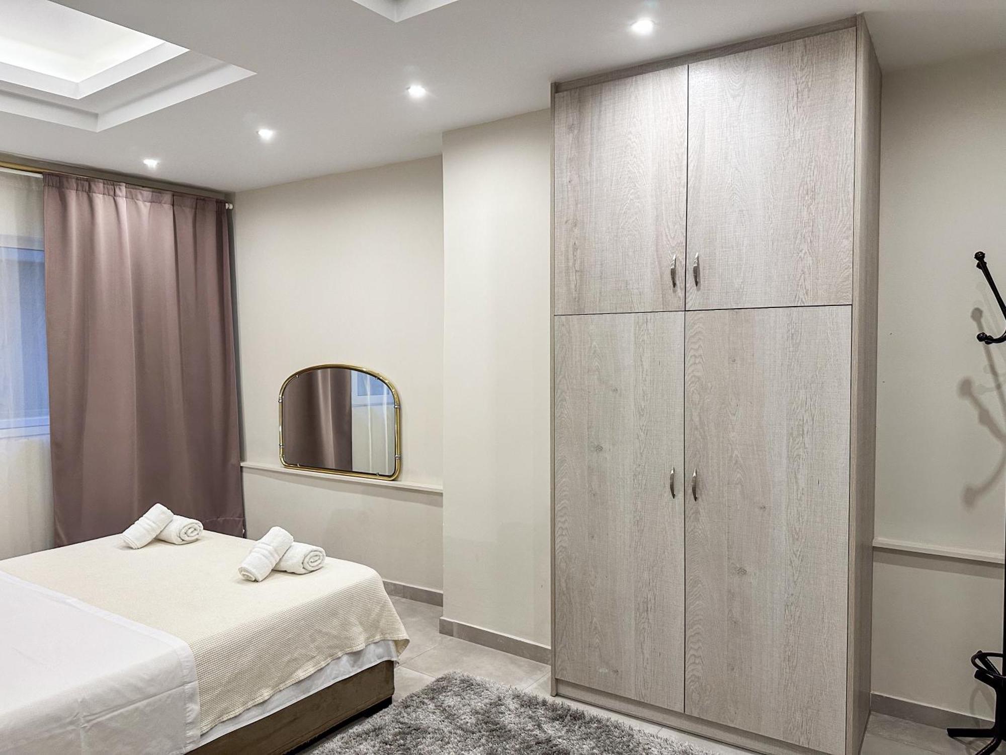 Contemporary & Spacious Renovated Apartment, Dt Syntagma, /Touristic Area Αθήνα Εξωτερικό φωτογραφία